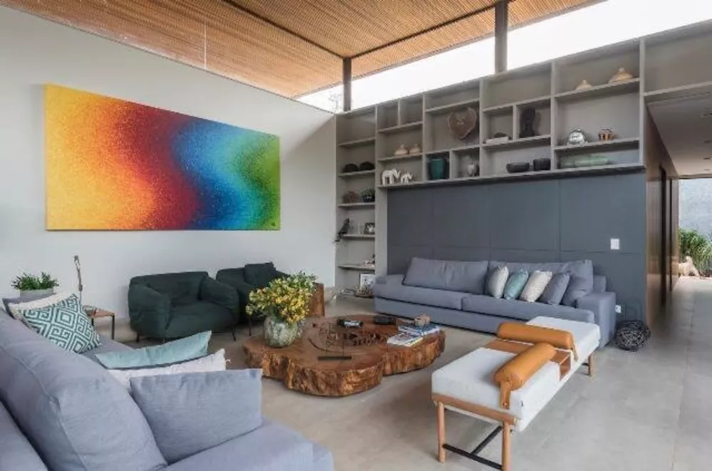 Casa à venda com 4 quartos, 550m² - Foto 1