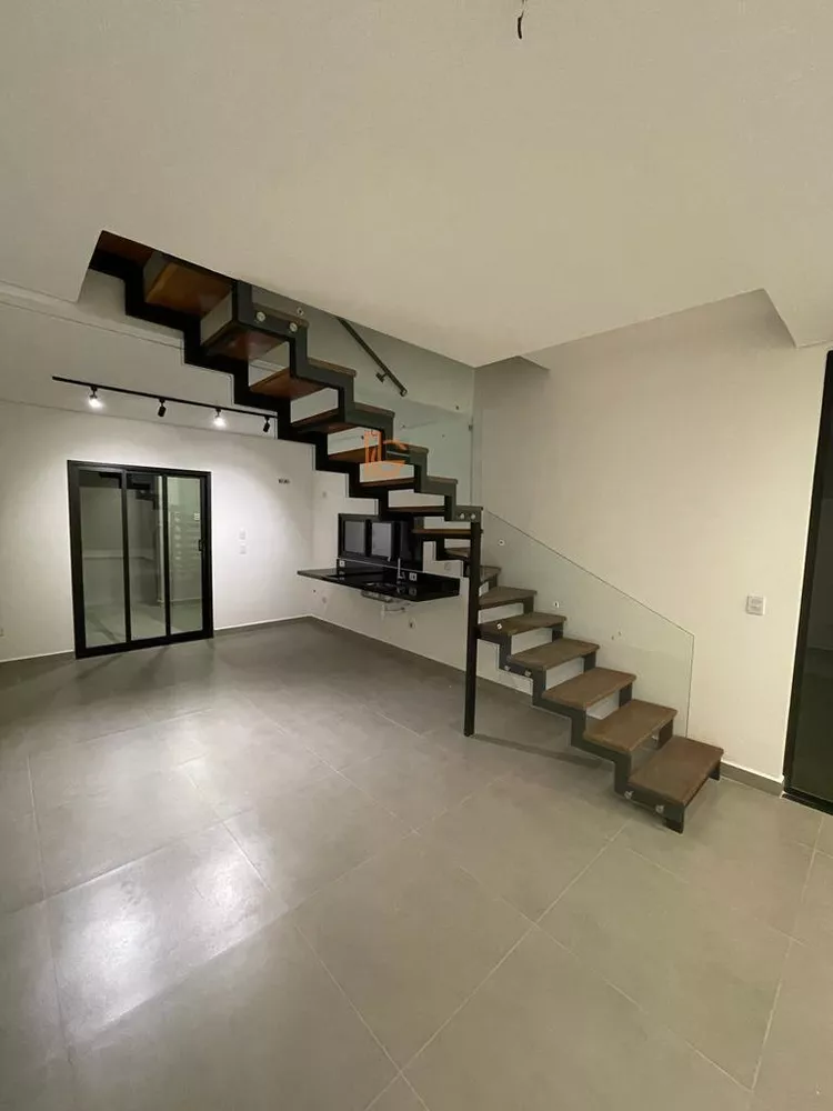 Casa à venda com 3 quartos, 133m² - Foto 2