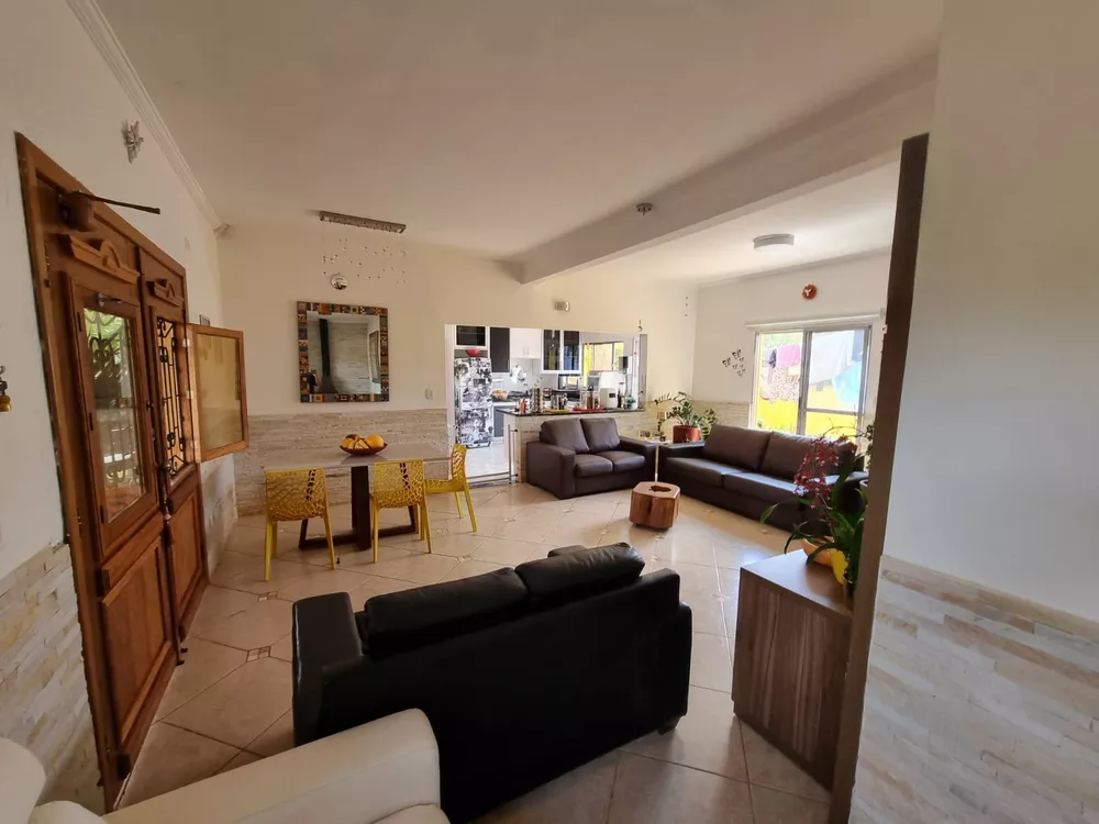 Casa à venda com 2 quartos, 450m² - Foto 11