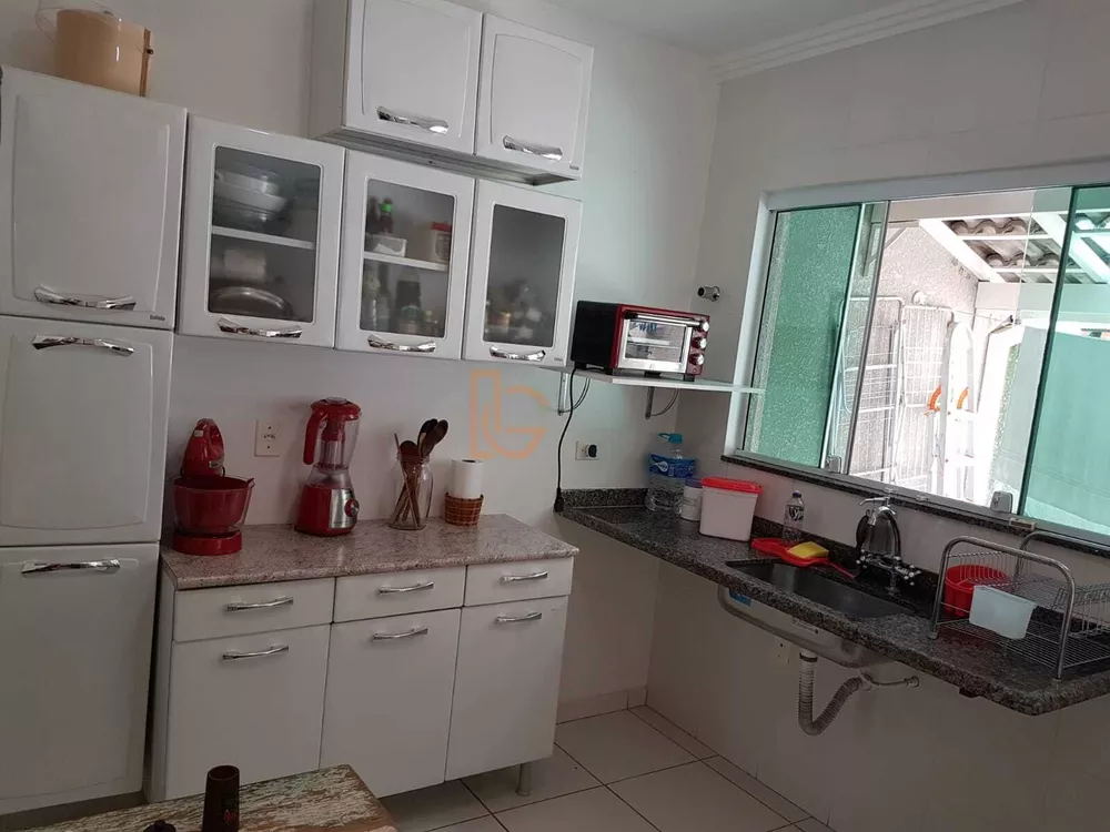 Casa à venda com 2 quartos, 64m² - Foto 6