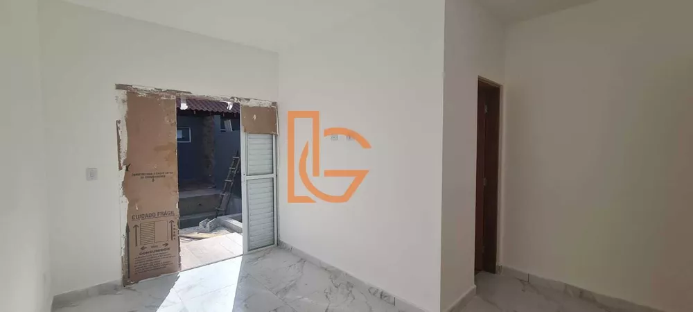 Casa à venda com 2 quartos, 93m² - Foto 4