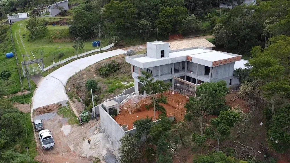 Casa à venda com 4 quartos, 306m² - Foto 14