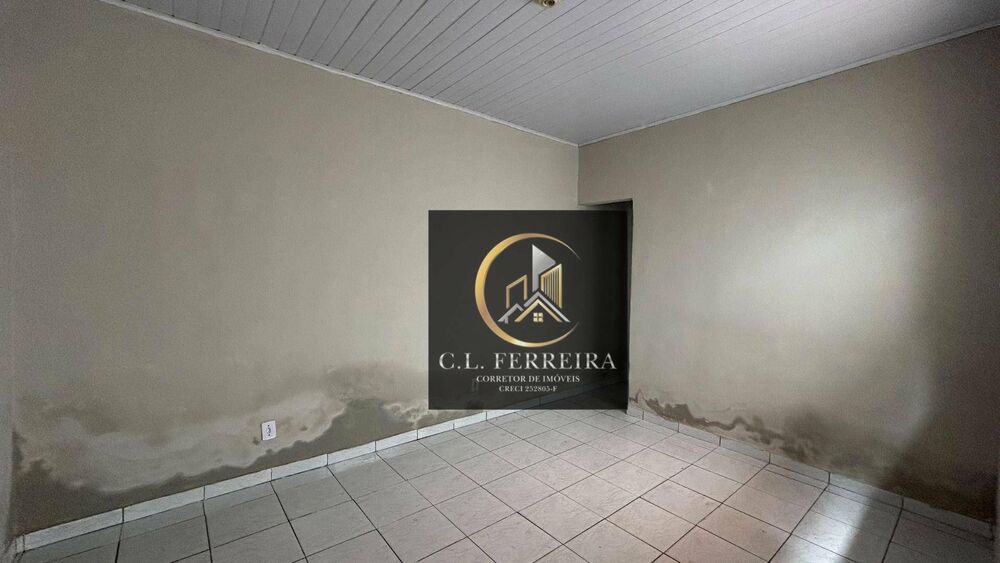 Casa à venda com 1 quarto, 60m² - Foto 2