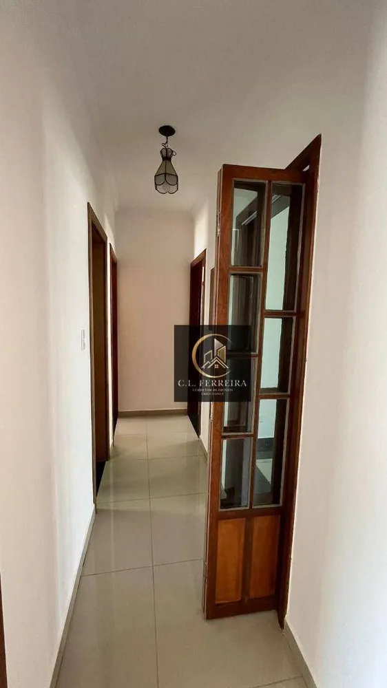 Casa, 3 quartos, 209 m² - Foto 2