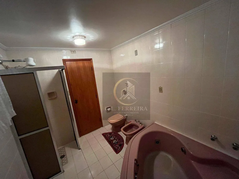 Apartamento, 3 quartos, 240 m² - Foto 8