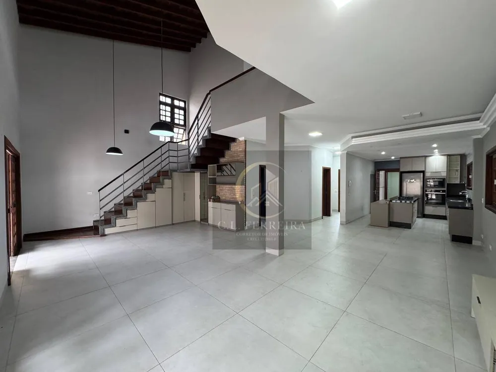 Sobrado, 4 quartos, 297 m² - Foto 1