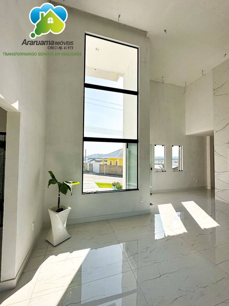 Casa à venda com 3 quartos, 300m² - Foto 4