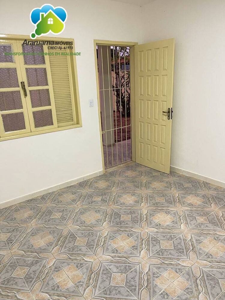 Casa à venda com 2 quartos, 250m² - Foto 4