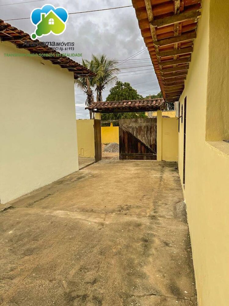 Casa à venda com 2 quartos, 250m² - Foto 1