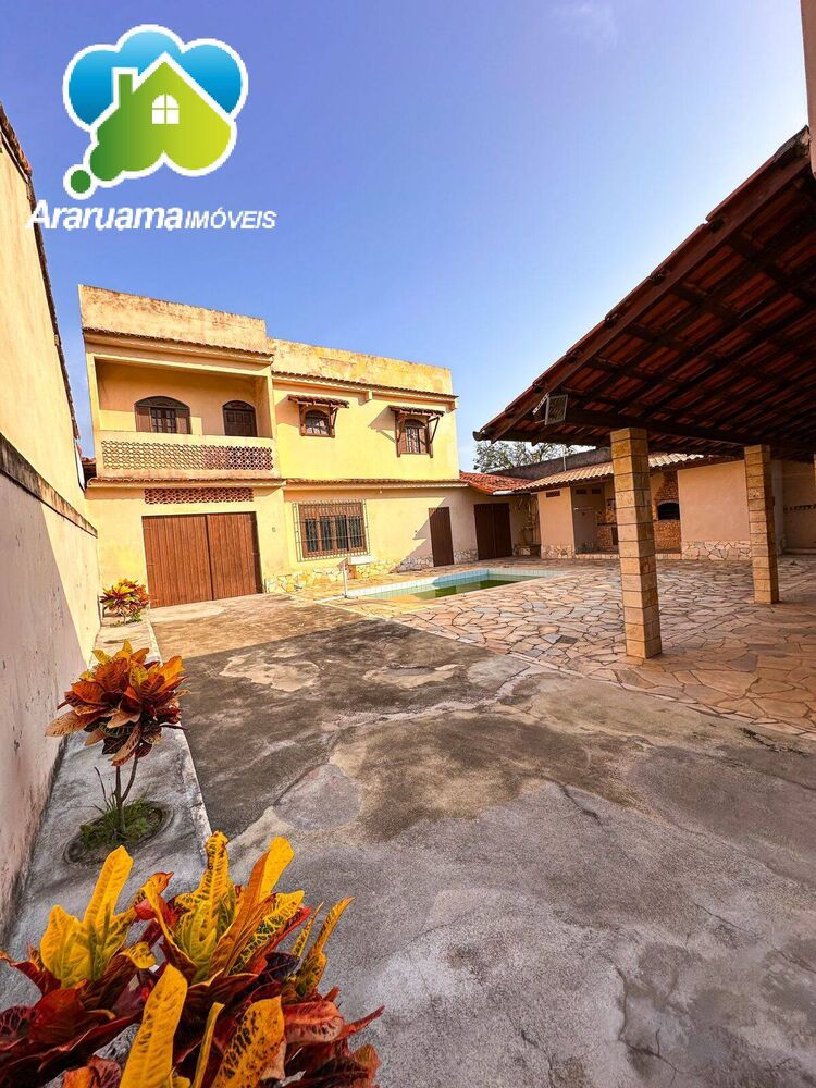 Casa à venda com 4 quartos, 267m² - Foto 2