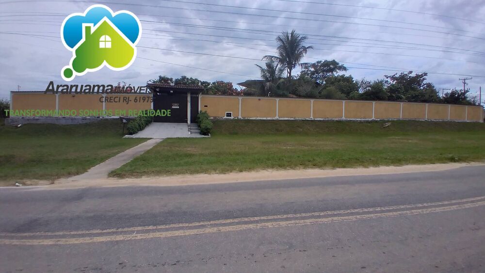 Casa à venda com 4 quartos, 261m² - Foto 1