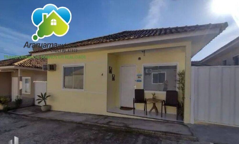Casa à venda com 2 quartos, 60m² - Foto 1