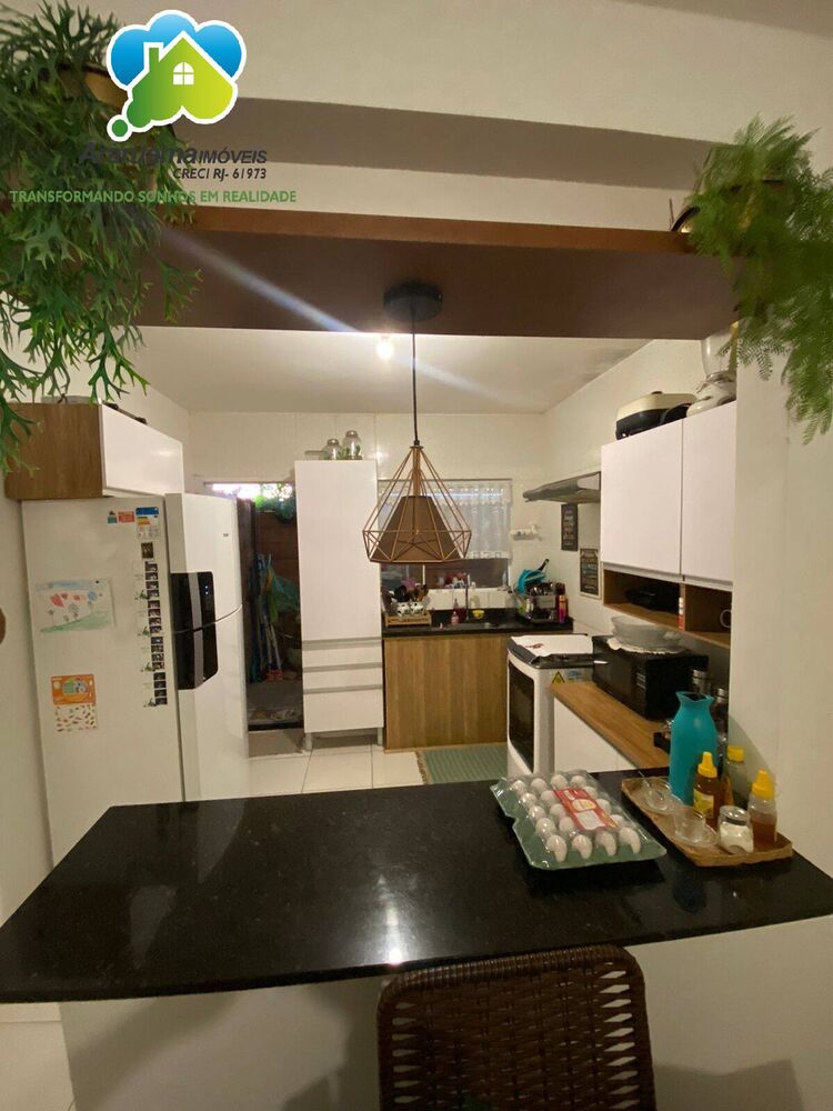 Casa à venda com 2 quartos, 60m² - Foto 3