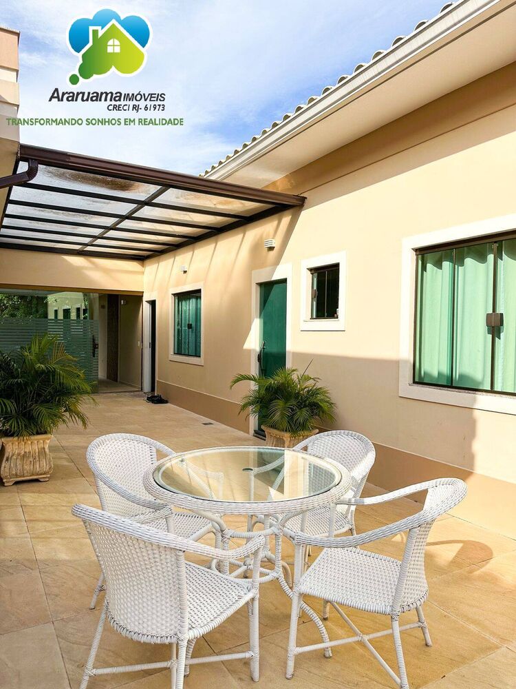 Casa à venda com 3 quartos, 334m² - Foto 3