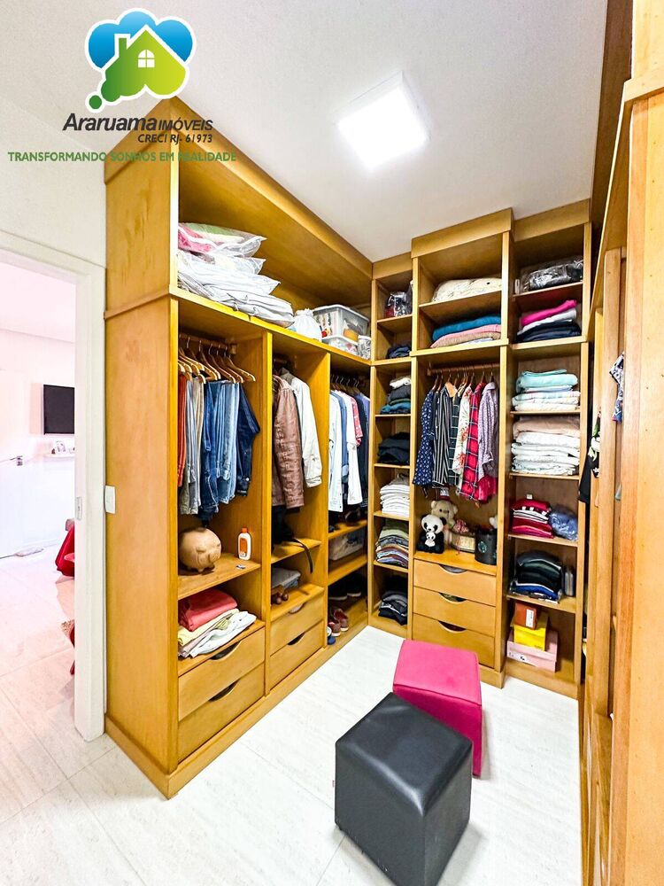 Casa à venda com 3 quartos, 334m² - Foto 11