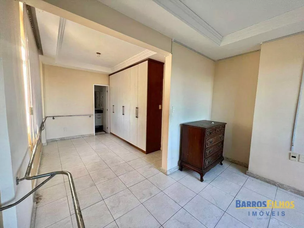 Apartamento à venda com 3 quartos, 156m² - Foto 6