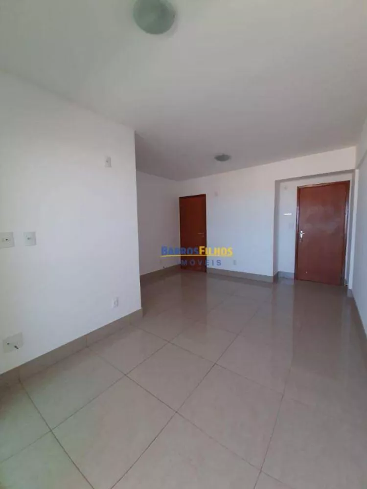 Apartamento à venda com 3 quartos, 78m² - Foto 3