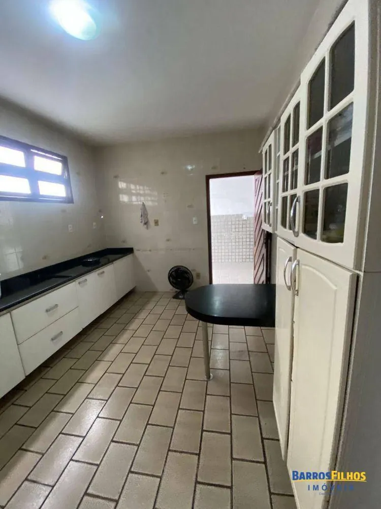 Casa, 6 quartos, 247 m² - Foto 4