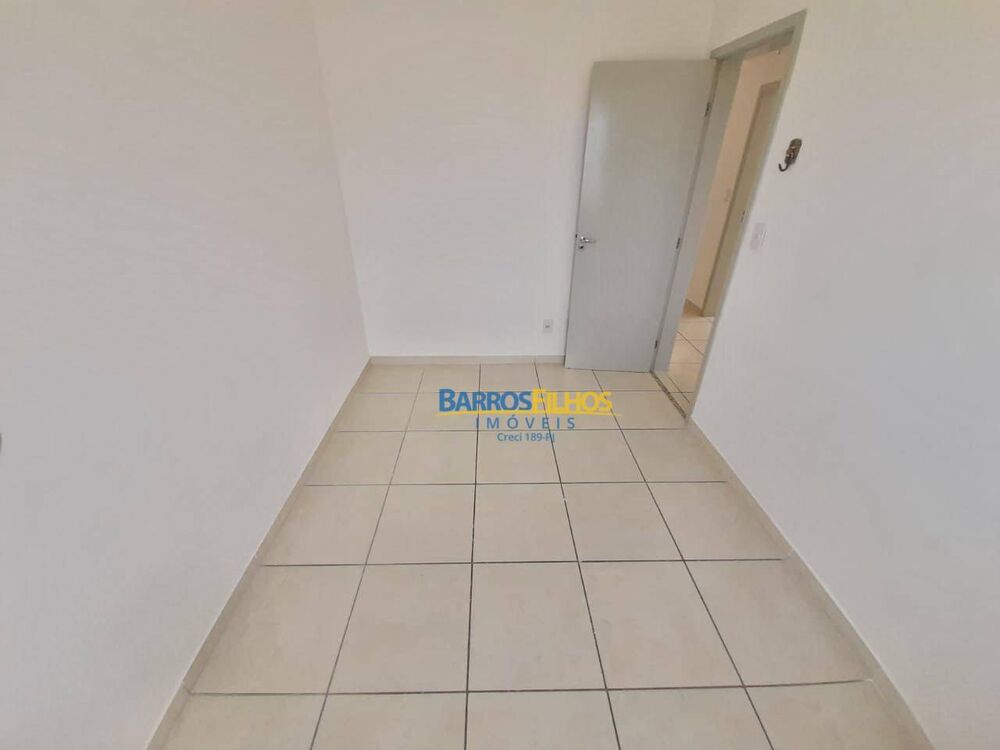 Apartamento à venda com 3 quartos, 58m² - Foto 1