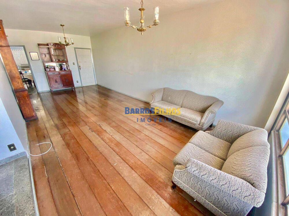 Apartamento à venda com 3 quartos, 157m² - Foto 2