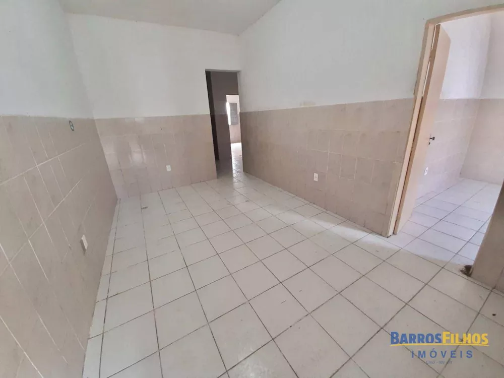 Casa para alugar com 3 quartos, 100m² - Foto 3