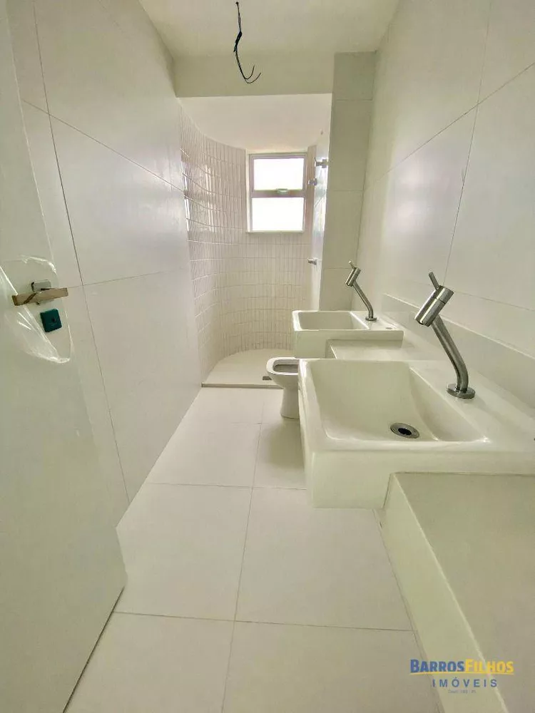 Apartamento à venda com 3 quartos, 176m² - Foto 19