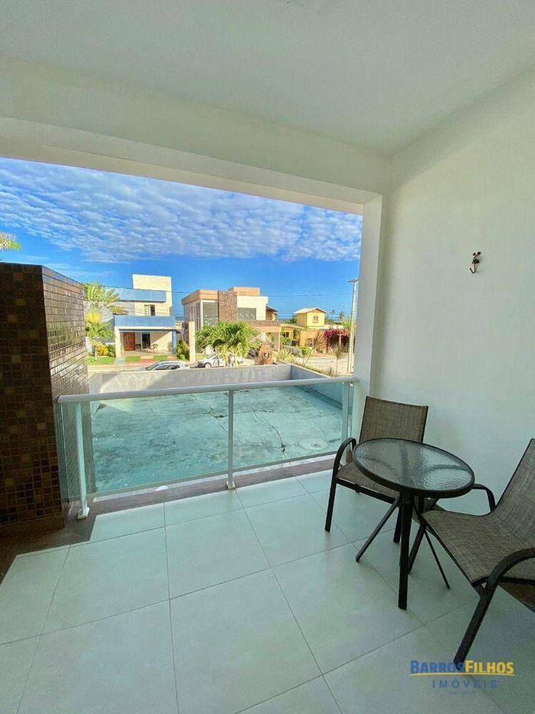 Casa de Condomínio à venda e aluguel com 4 quartos, 247m² - Foto 2