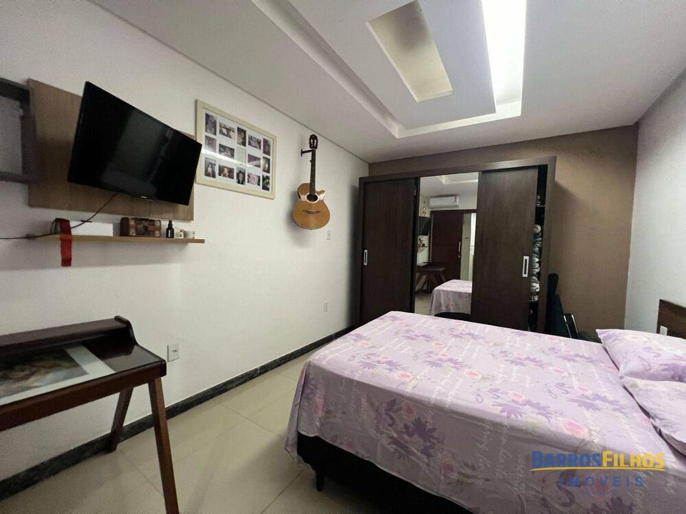 Casa, 8 quartos, 620 m² - Foto 2