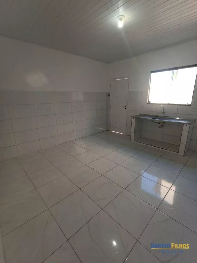 Casa à venda com 2 quartos, 61m² - Foto 6