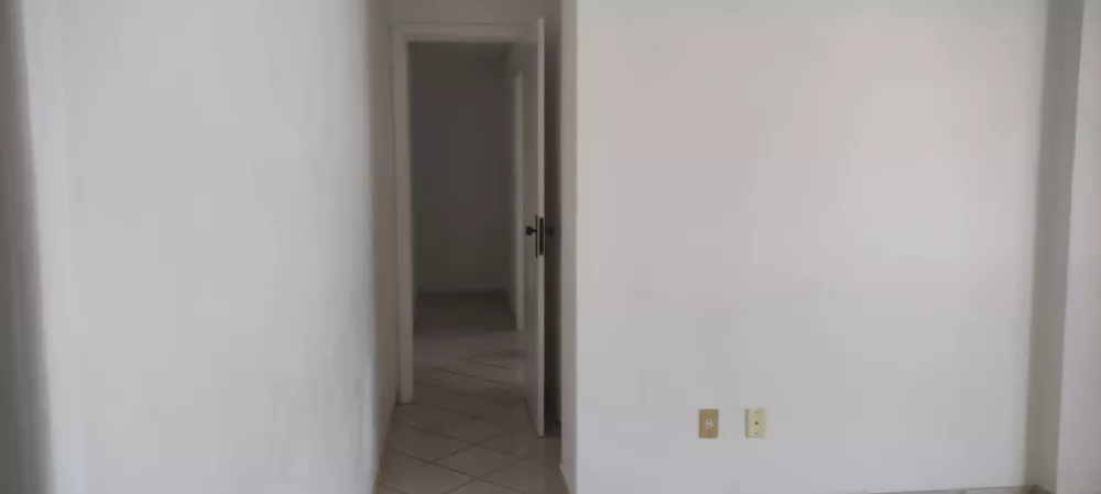 Apartamento à venda com 3 quartos, 110m² - Foto 4