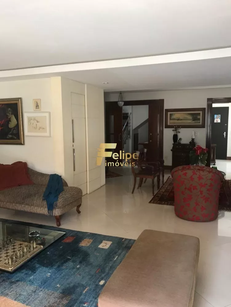 Casa à venda com 7 quartos, 750m² - Foto 22