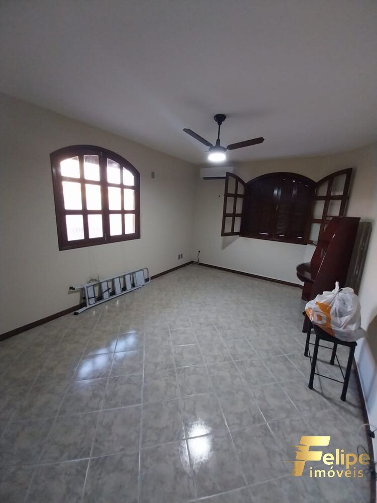 Casa, 3 quartos, 258 m² - Foto 2