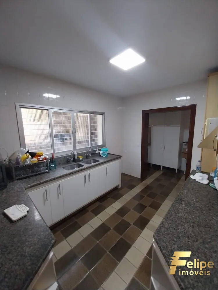 Casa, 3 quartos, 258 m² - Foto 9