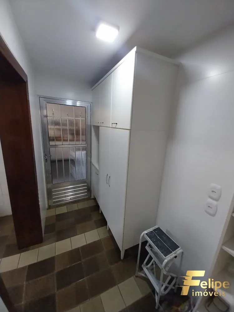 Casa, 3 quartos, 258 m² - Foto 8