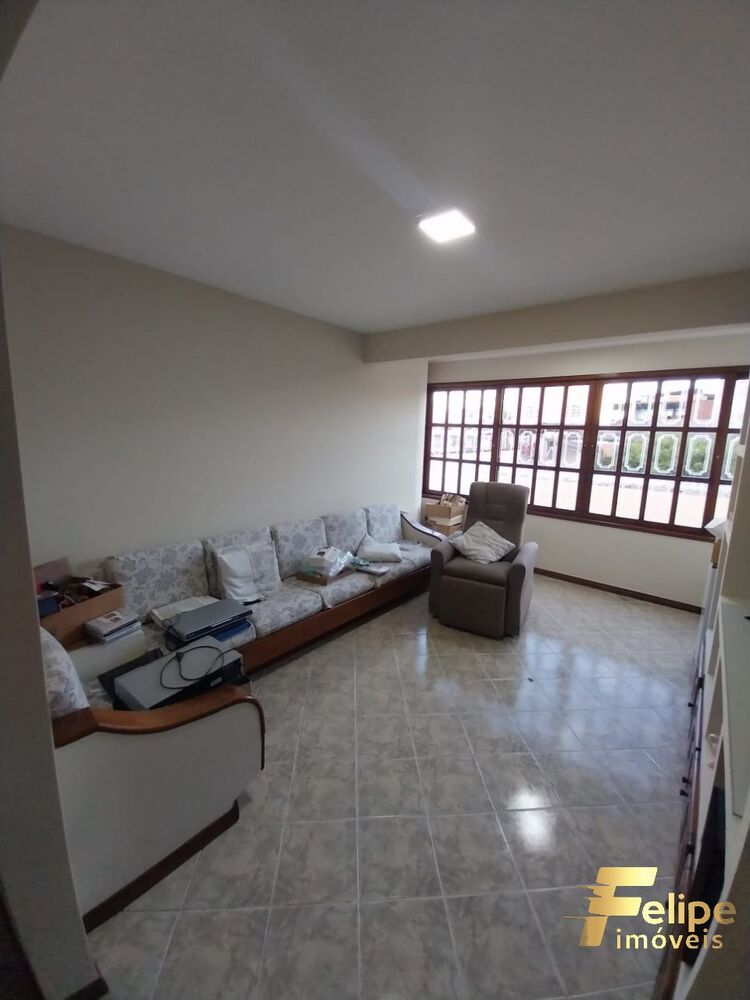 Casa, 3 quartos, 258 m² - Foto 1