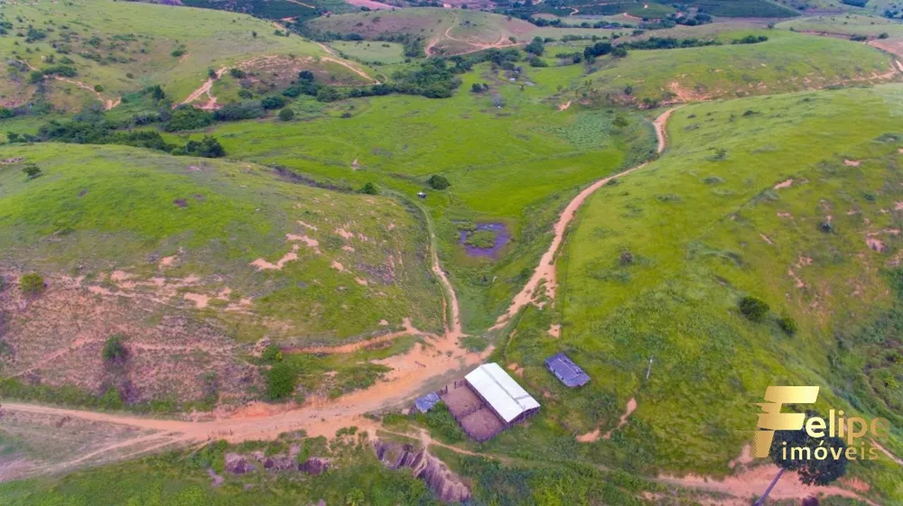 Fazenda à venda com 1 quarto, 130m² - Foto 1