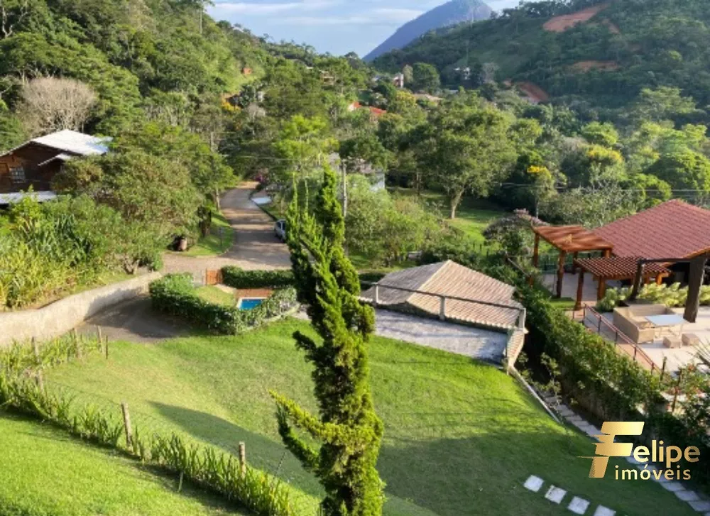 Casa à venda com 8 quartos, 300m² - Foto 11