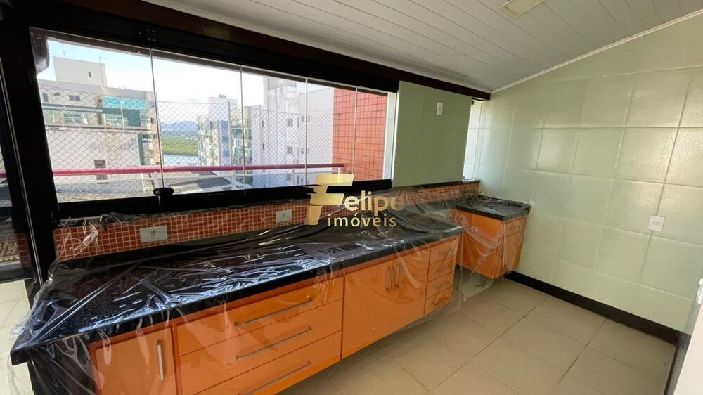 Cobertura à venda com 4 quartos, 250m² - Foto 4
