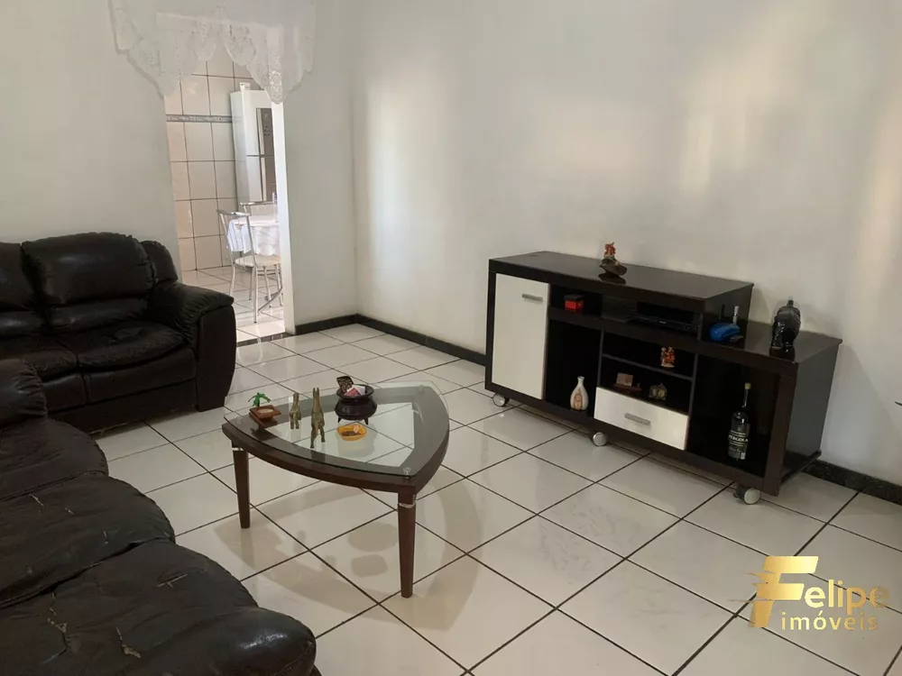 Casa à venda com 6 quartos, 360m² - Foto 3