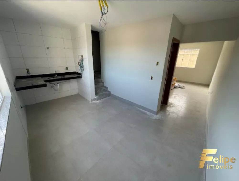 Casa à venda com 2 quartos, 103m² - Foto 4