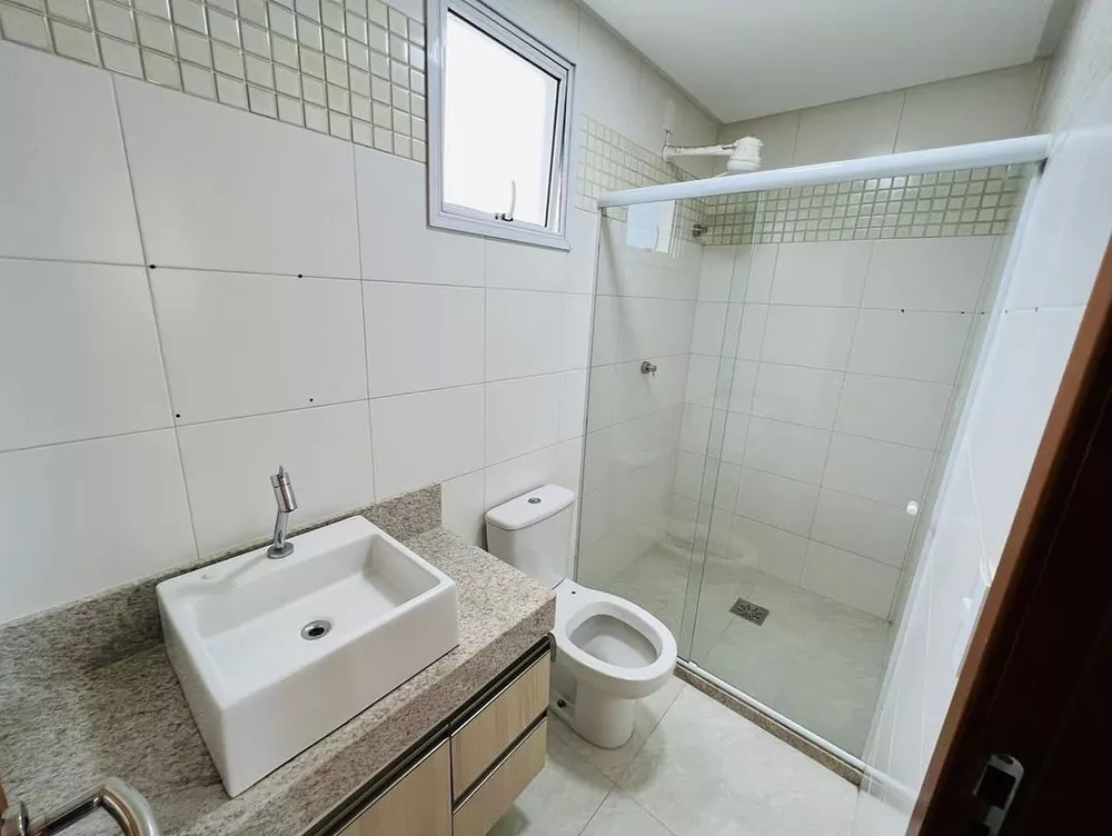 Apartamento à venda com 2 quartos, 68m² - Foto 3