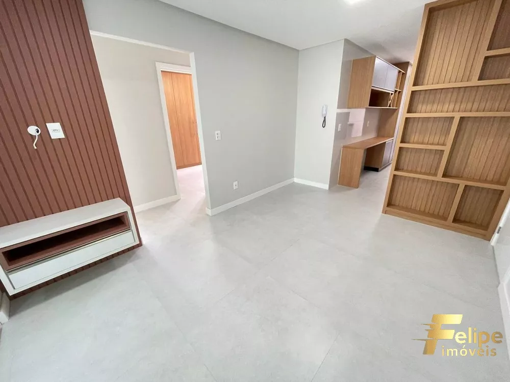 Apartamento à venda com 3 quartos, 95m² - Foto 9