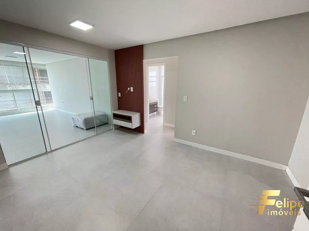 Apartamento à venda com 3 quartos, 95m² - Foto 10