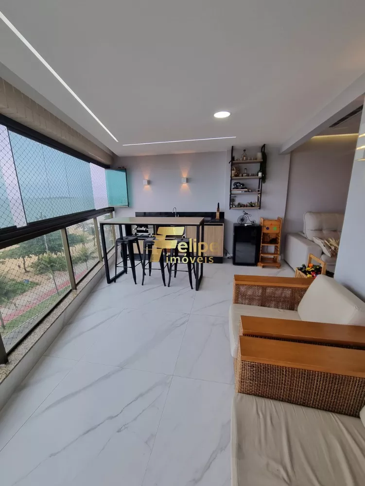 Apartamento à venda com 3 quartos, 135m² - Foto 1