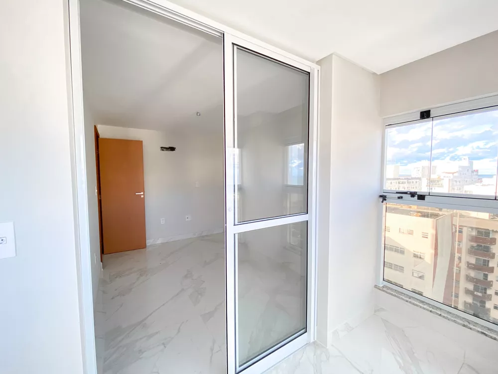 Apartamento à venda com 2 quartos, 71m² - Foto 4