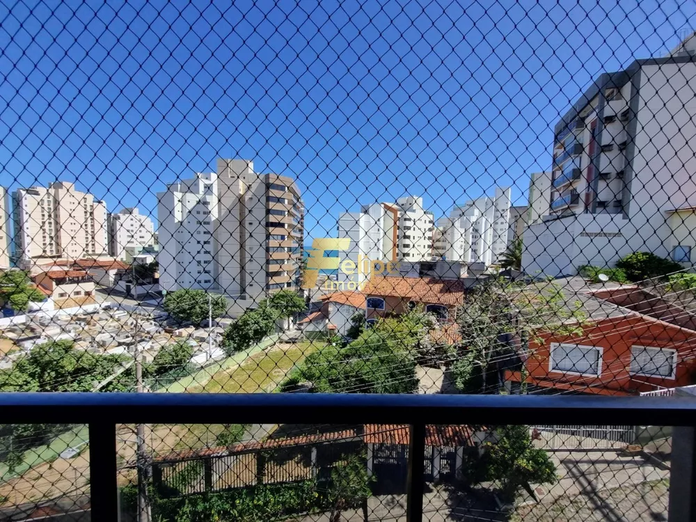 Apartamento à venda com 3 quartos, 146m² - Foto 1