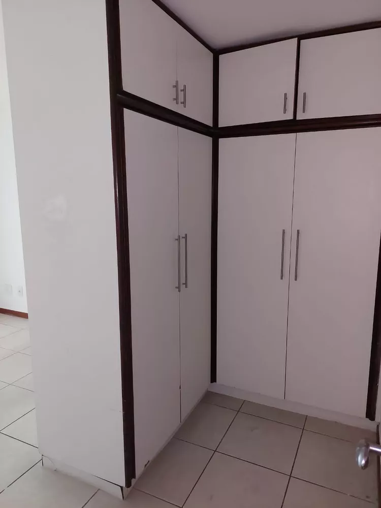 Apartamento à venda com 3 quartos, 130m² - Foto 9