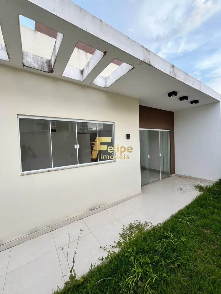 Casa à venda com 3 quartos, 120m² - Foto 1