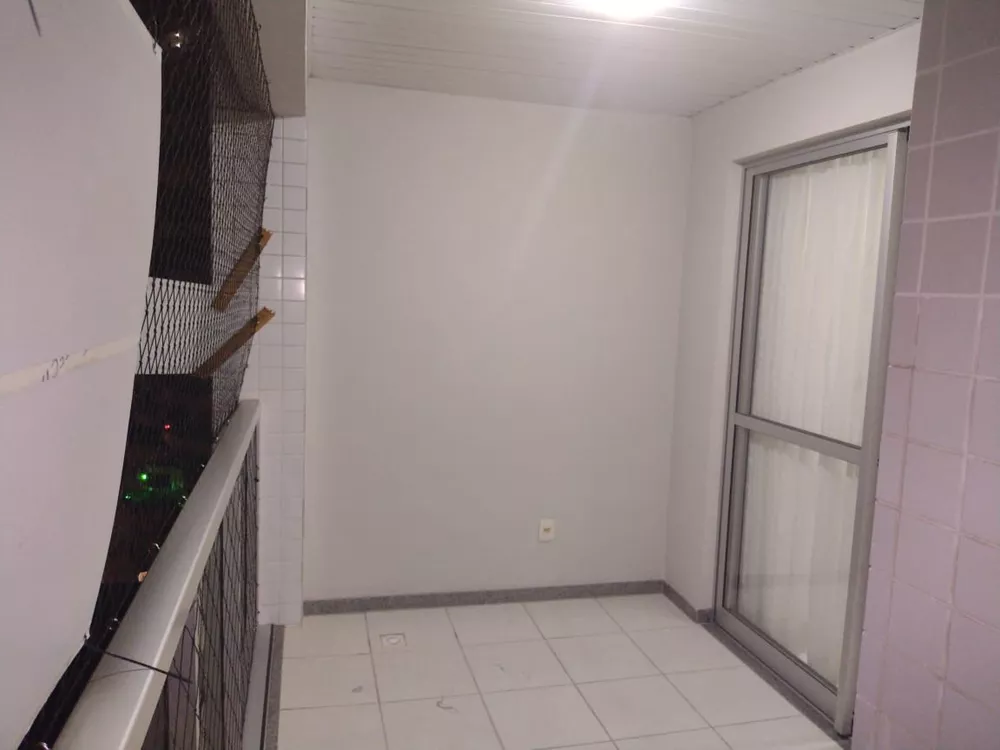 Apartamento à venda com 3 quartos, 120m² - Foto 2