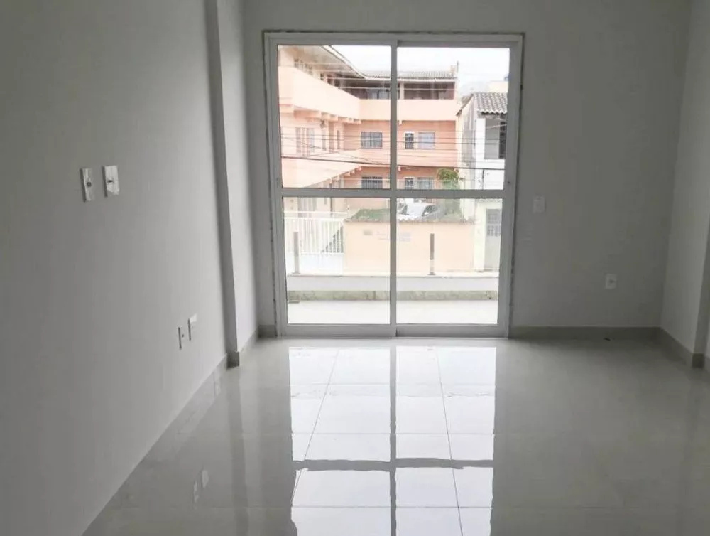 Casa à venda com 3 quartos, 170m² - Foto 14